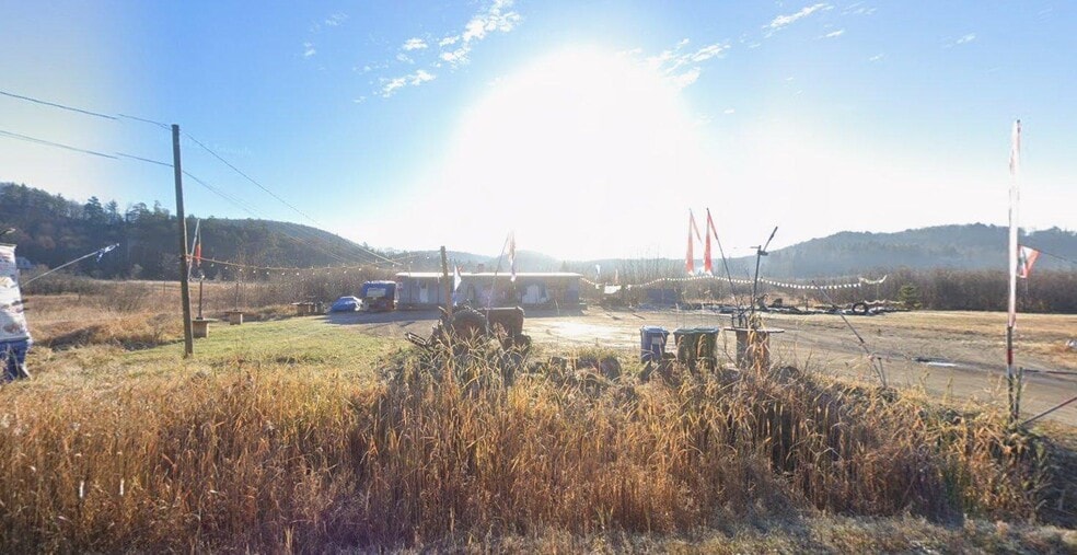 1130 Rte Principale, Val-des-monts, QC for sale - Primary Photo - Image 1 of 5