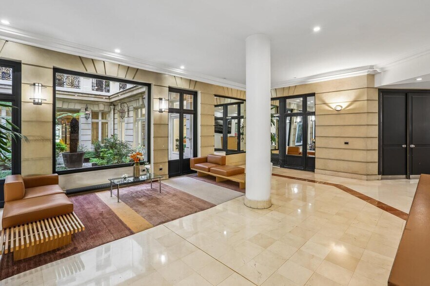 69 Boulevard Haussmann, Paris à louer - Photo du bâtiment - Image 3 de 16