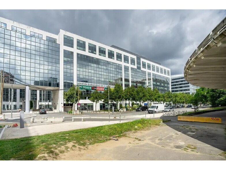 6 Avenue Montaigne, Noisy-le-Grand for lease - Building Photo - Image 3 of 28