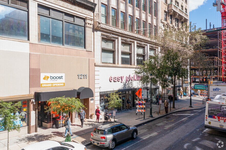 1207 Chestnut St, Philadelphia, PA for lease - Building Photo - Image 3 of 6