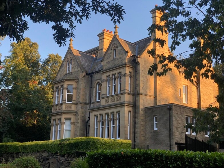 Queens Rd, Huddersfield for lease - Building Photo - Image 1 of 2