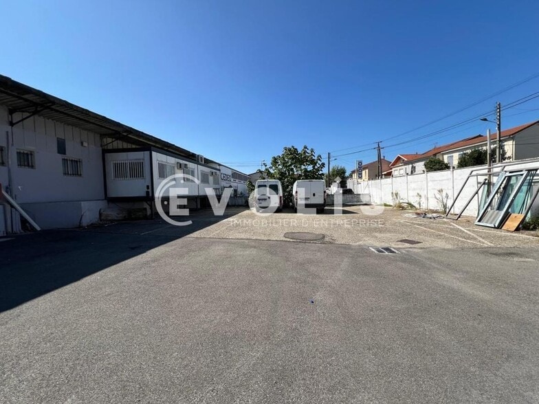 54 Rue Du Champ De L'Orme, Villeurbanne for lease - Building Photo - Image 2 of 9