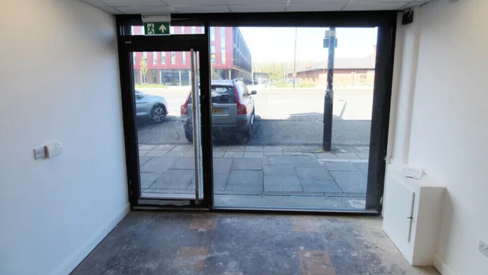 88 Newport Rd, Middlesbrough à louer - Photo du bâtiment - Image 2 de 7