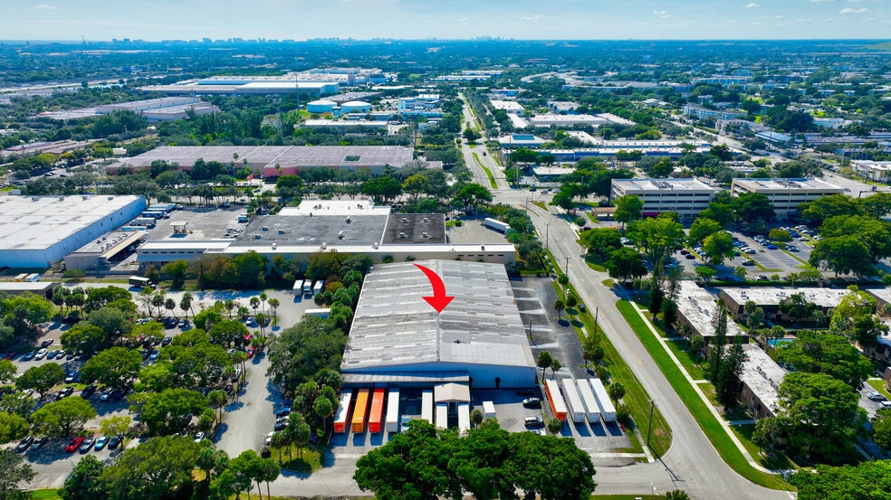 198 Lock Rd, Deerfield Beach, FL for lease - Building Photo - Image 3 of 38