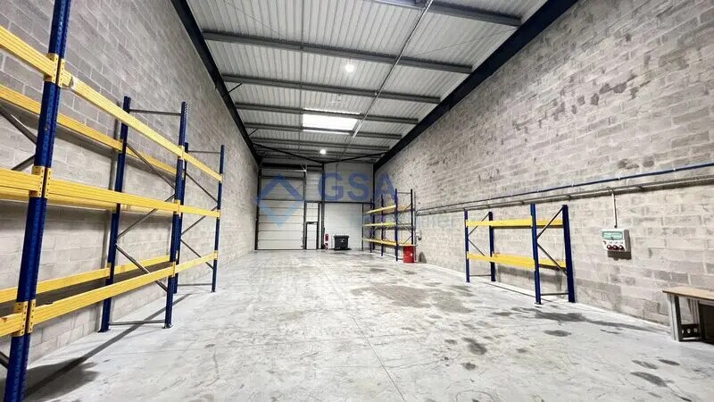 Office in Moissy-Cramayel for lease - Interior Photo - Image 2 of 9