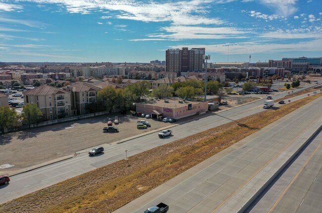 Plus de détails pour 2211 Marsha Sharp Fwy, Lubbock, TX - Commerce de détail à vendre