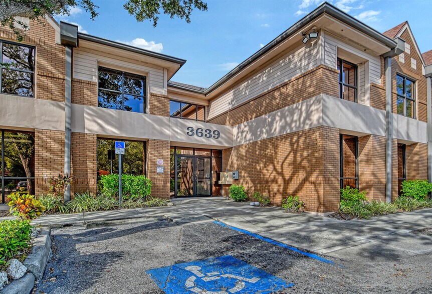 3639-3711 Cortez Rd W, Bradenton, FL à louer - Photo du bâtiment - Image 2 de 18