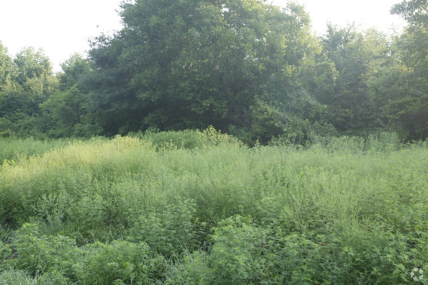 3504-3510 Liberty Rd, Greensboro, NC à louer - Photo du bâtiment - Image 2 de 2