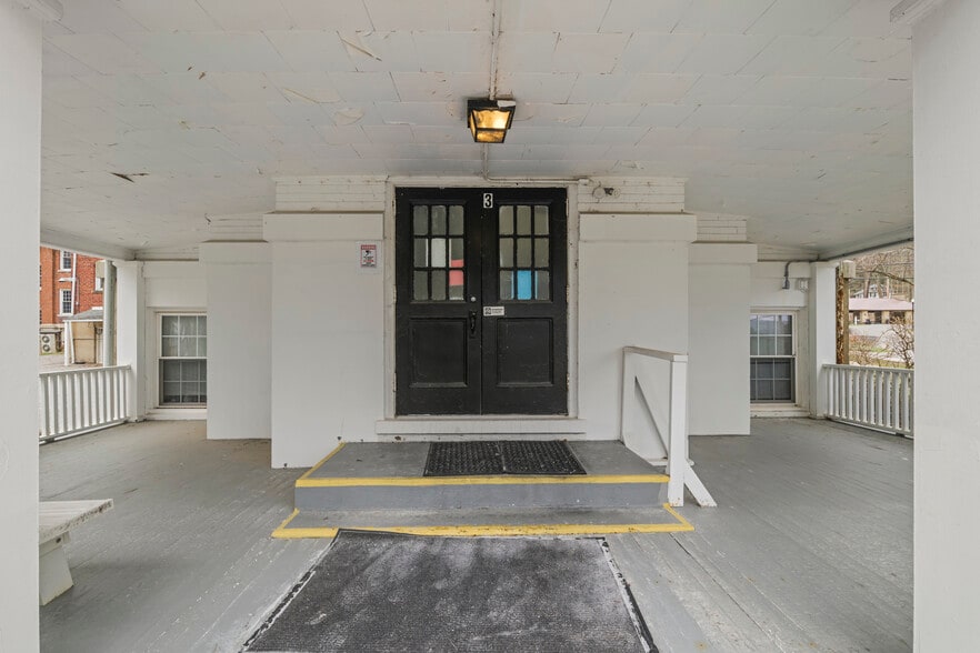 535 Williamson Rd, Meadville, PA for sale - Building Photo - Image 3 of 45