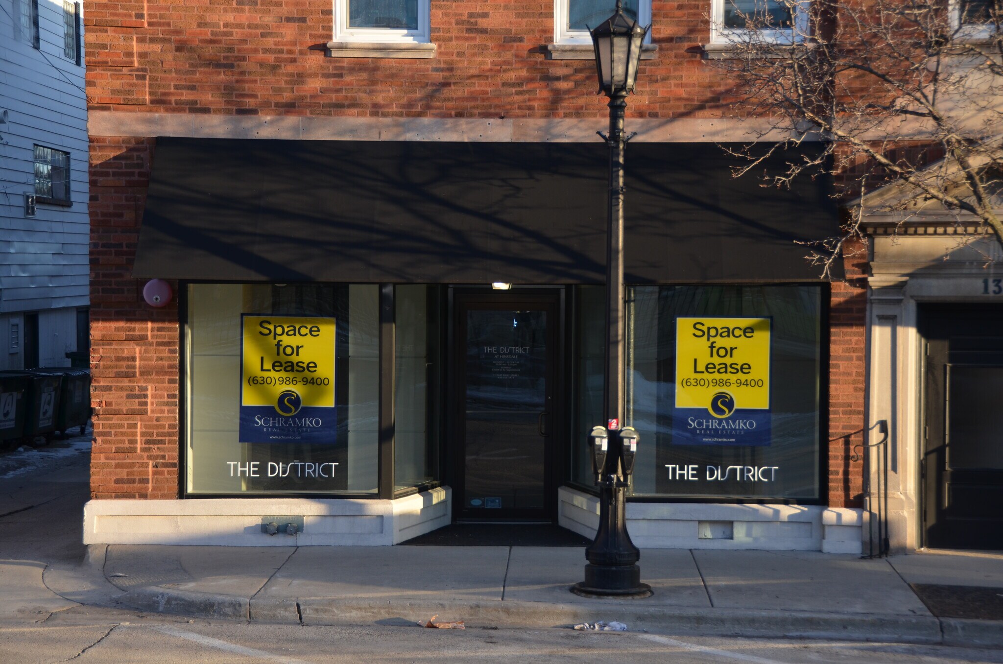 11-21 E 1st St, Hinsdale, IL à louer Photo du bâtiment- Image 1 de 2