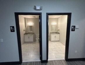 3120 Latrobe Dr, Charlotte, NC for lease Interior Photo- Image 2 of 8