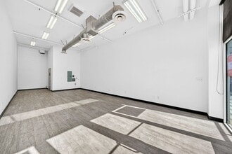 6115 Santa Monica Blvd, Los Angeles, CA à louer Photo intérieure- Image 2 de 12