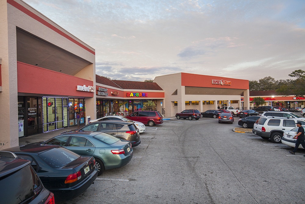 4433-4523 N Pine Hills Rd, Orlando, FL à louer Photo du bâtiment- Image 1 de 10