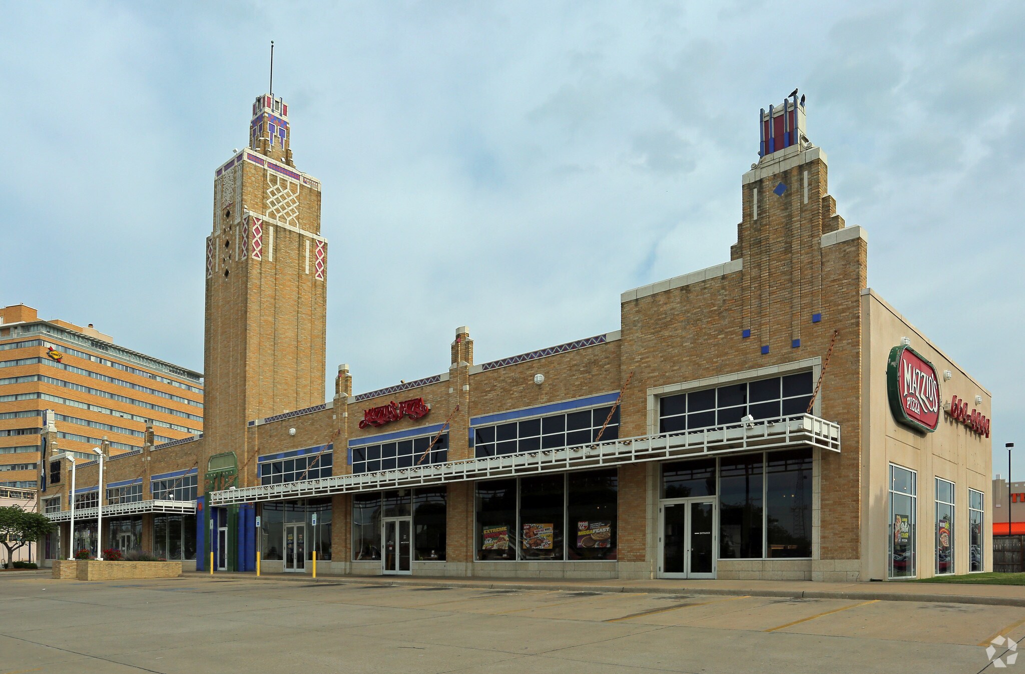 421 E 11th St, Tulsa, OK à louer Photo principale- Image 1 de 11