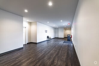 610 Cave Mill Rd, Bowling Green, KY for sale Interior Photo- Image 2 of 14