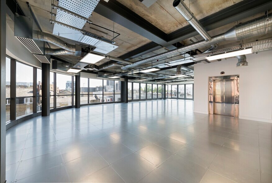 120 Leman St, London for lease - Building Photo - Image 2 of 12