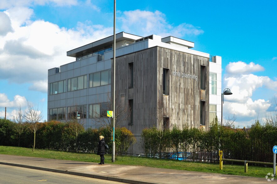 Sittingbourne Rd, Maidstone à louer - Photo principale - Image 1 de 3