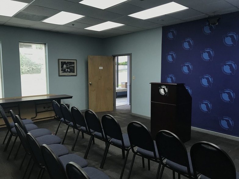 336 E College Ave, Tallahassee, FL for lease - Interior Photo - Image 3 of 11