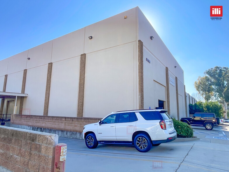 31166 Via Colinas, Thousand Oaks, CA for lease - Building Photo - Image 2 of 11