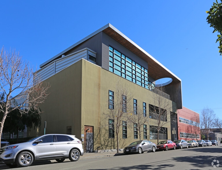 6550 Vallejo St, Emeryville, CA à louer - Photo du bâtiment - Image 2 de 14
