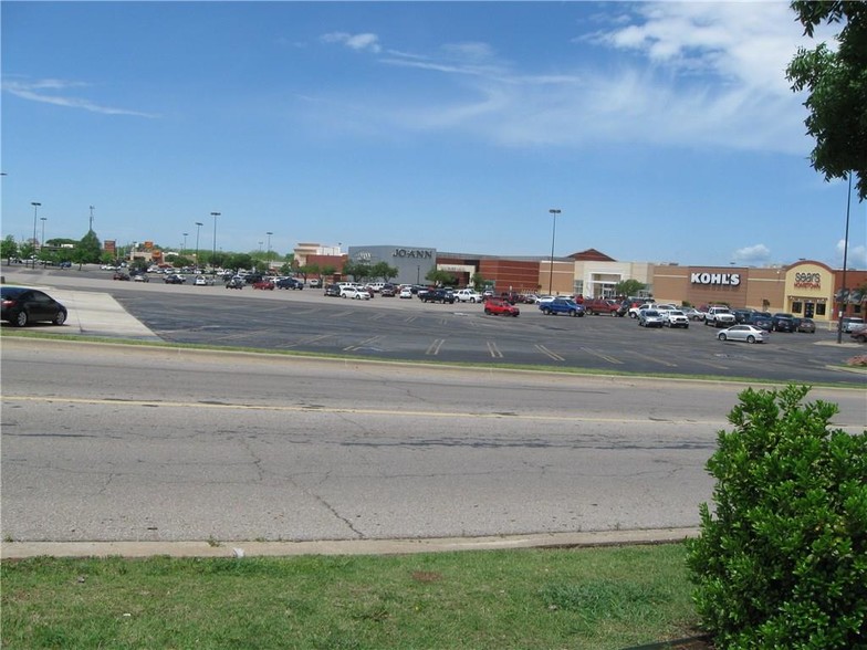 4901 N Shawnee Mall Dr, Shawnee, OK à vendre - Autre - Image 1 de 1