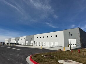 235 Sugar St, Layton, UT for lease Building Photo- Image 2 of 6