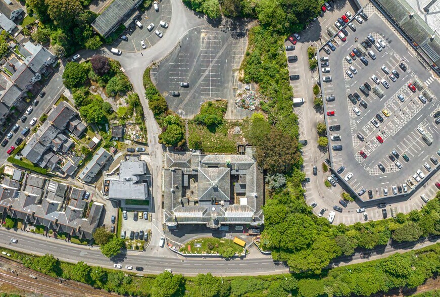 Station Rd, Truro à vendre - Photo du bâtiment - Image 2 de 5