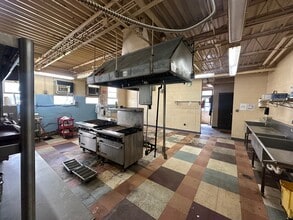 9050 New Jackson Hwy, Magnolia, KY for lease Interior Photo- Image 2 of 6