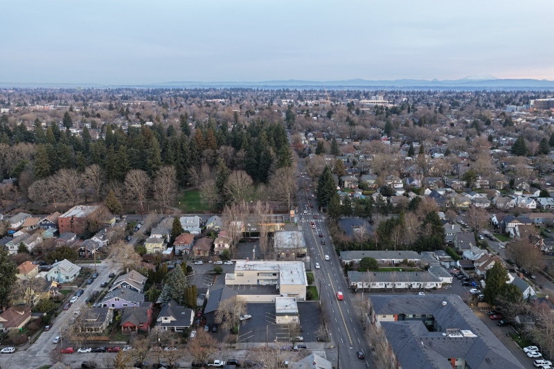 605 SE Cesar E Chavez Blvd, Portland, OR for sale Primary Photo- Image 1 of 13