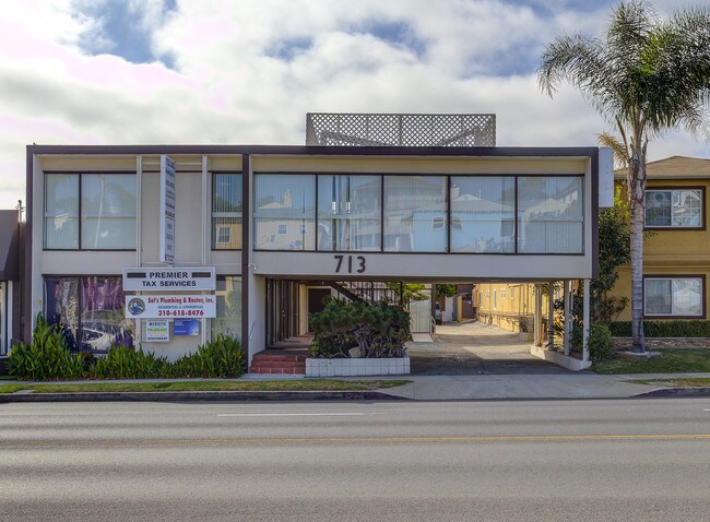More details for 713 S Pacific Coast Hwy, Redondo Beach, CA - Retail for Lease