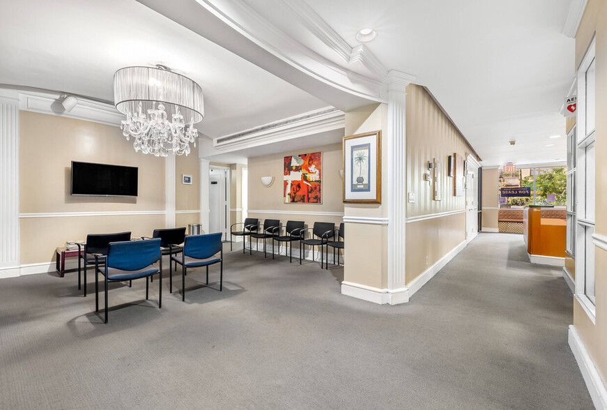 400-416 E 56th St, New York, NY for sale - Interior Photo - Image 3 of 9