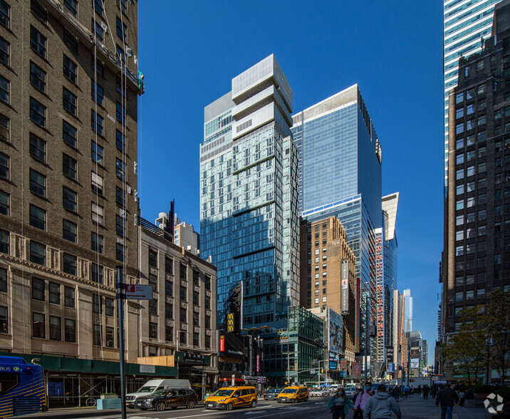 560 Seventh Ave, New York, NY à vendre - Photo principale - Image 1 de 1