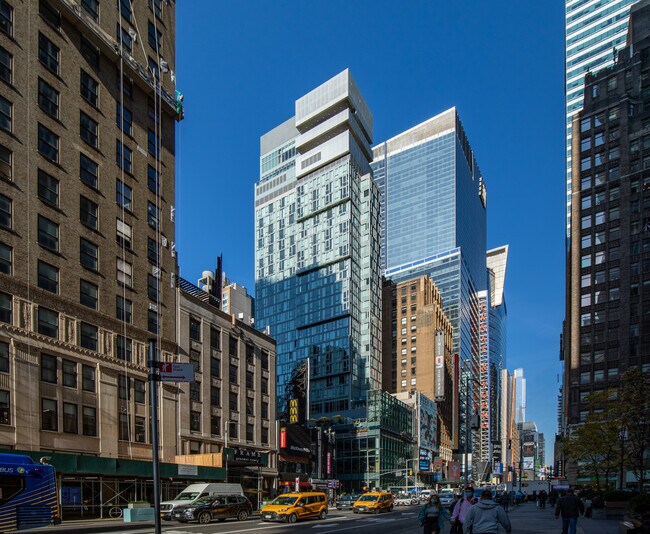 Plus de détails pour 560 Seventh Ave, New York, NY - Commerce de détail à louer