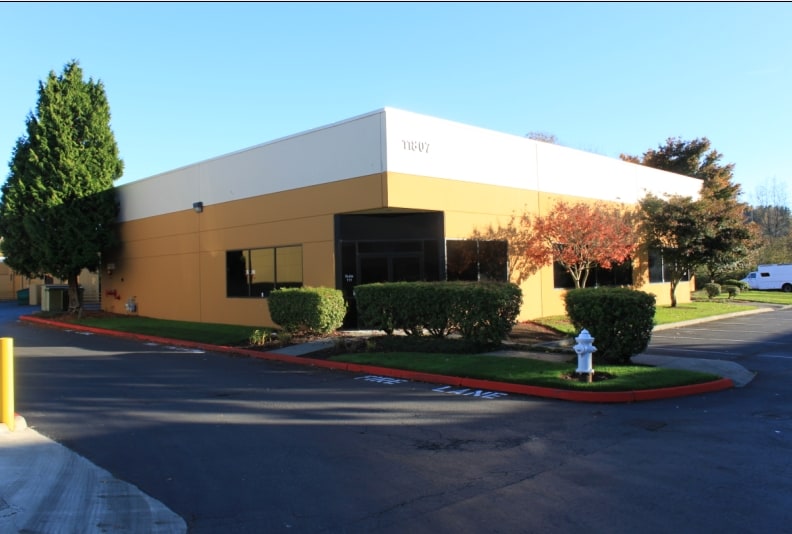 11807 North Creek Pky S, Bothell, WA for lease - Building Photo - Image 2 of 7