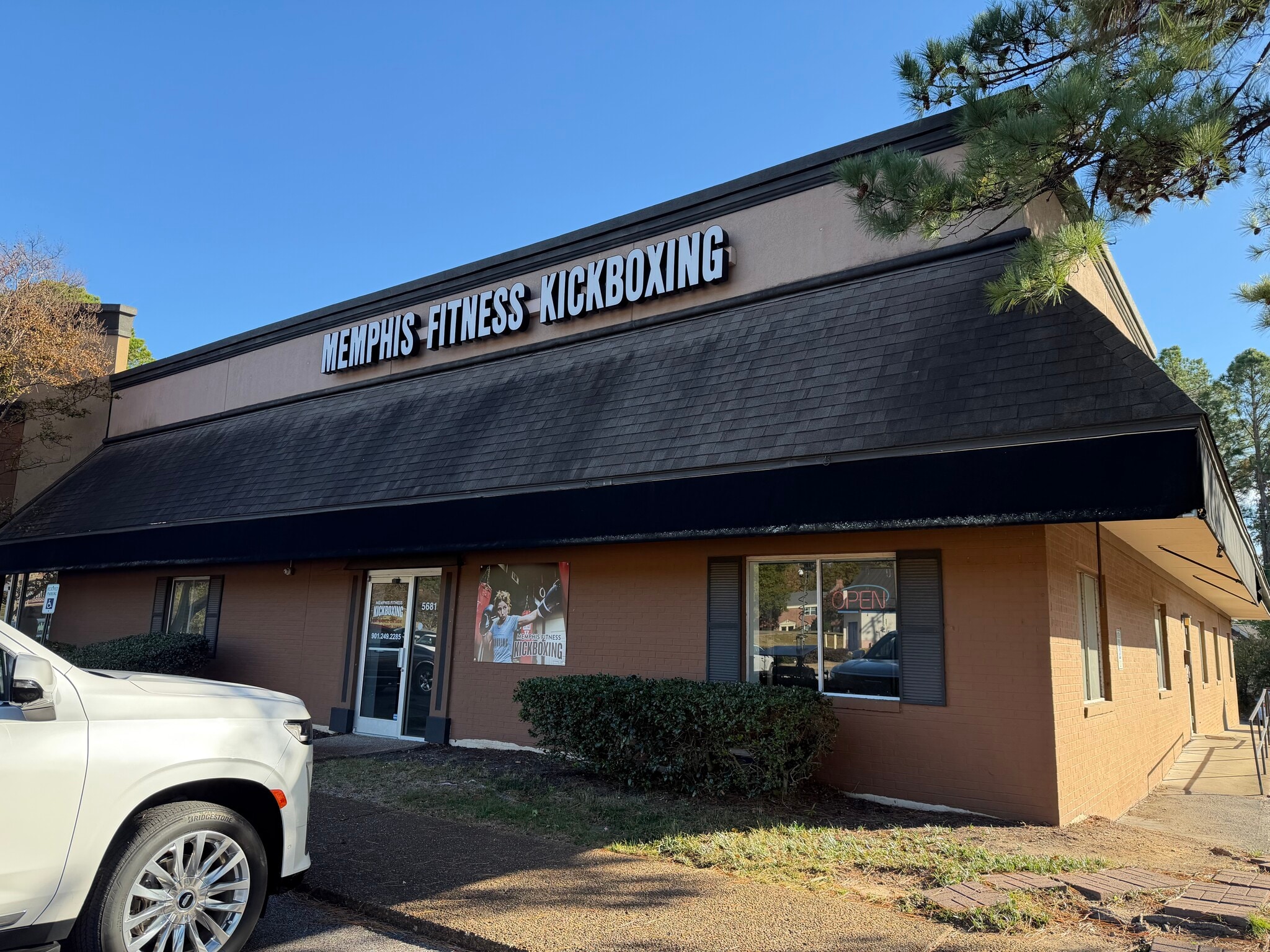 5700 Quince Rd, Memphis, TN for lease Building Photo- Image 1 of 8