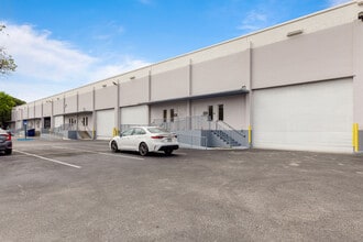7950-7966 NW 14th St, Miami, FL for lease Building Photo- Image 2 of 18