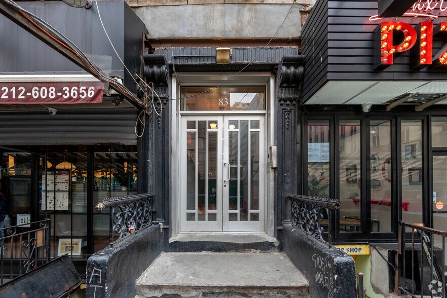 83-85 Baxter St, New York, NY à louer - Photo du bâtiment - Image 3 de 5