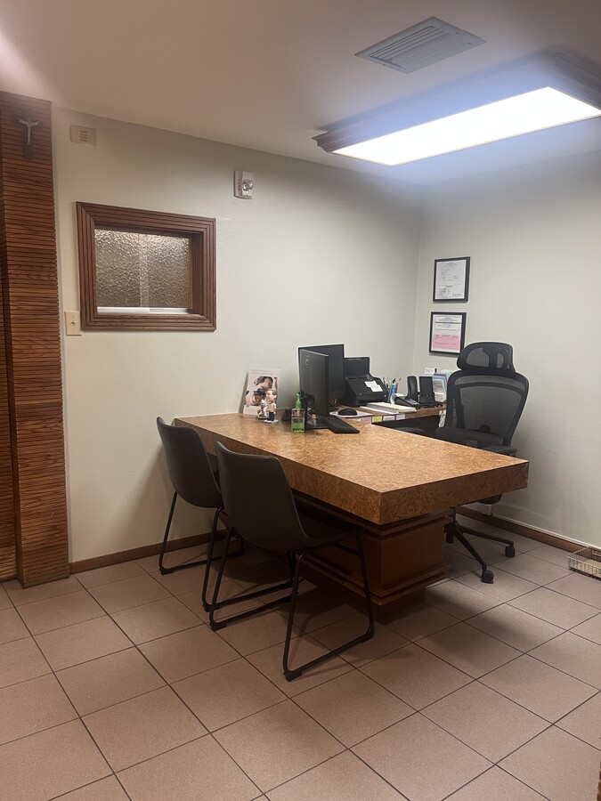 420 S Dixie Hwy, Coral Gables, FL 33146 - Unit 4J -  - Interior Photo - Image 2 of 10