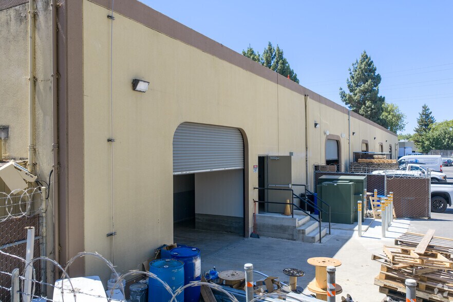 2451-2467 Autumnvale Dr, San Jose, CA for sale - Building Photo - Image 2 of 5