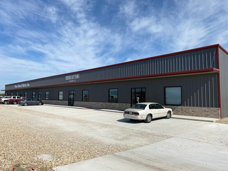 5496 N State Highway 6, Woodway, TX à louer - Photo principale - Image 2 de 3