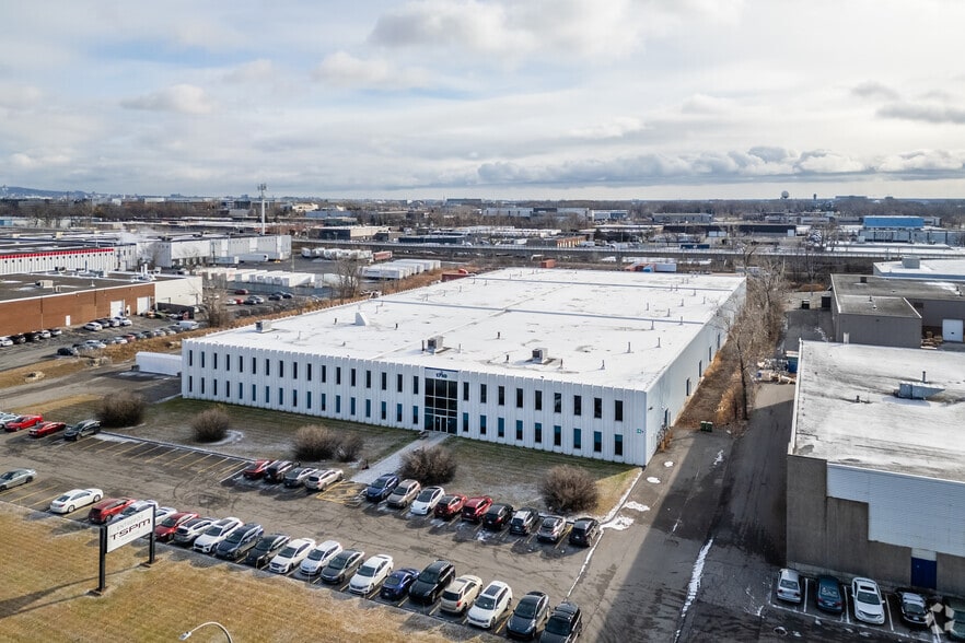 1710-1750 Aut Transcanadienne, Dorval, QC à louer - Aérien - Image 2 de 4