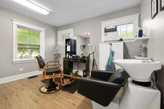 610 N Washington St, Naperville, IL for lease Interior Photo- Image 2 of 5