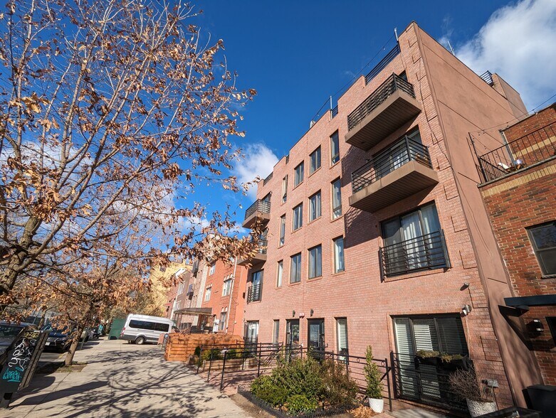 199-201 Chauncey St, Brooklyn, NY à vendre - Photo du bâtiment - Image 2 de 35