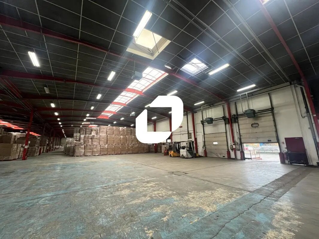 27 Rue Gustave Eiffel, Morangis for lease Interior Photo- Image 1 of 11