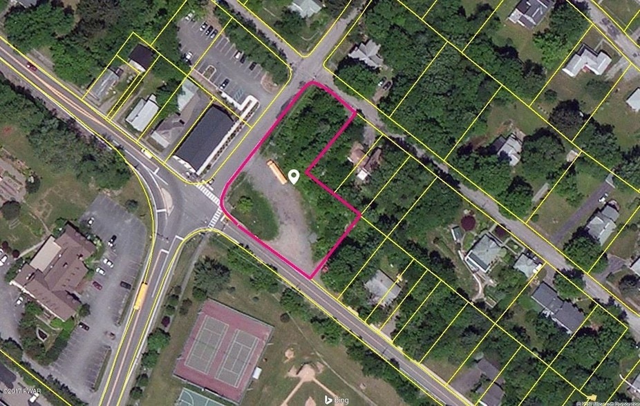 102 Spruce St, Hawley, PA for sale - Building Photo - Image 1 of 14