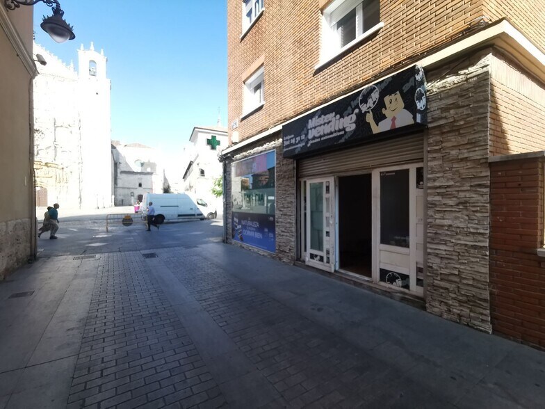 Retail in Valladolid for lease - Building Photo - Image 3 of 12