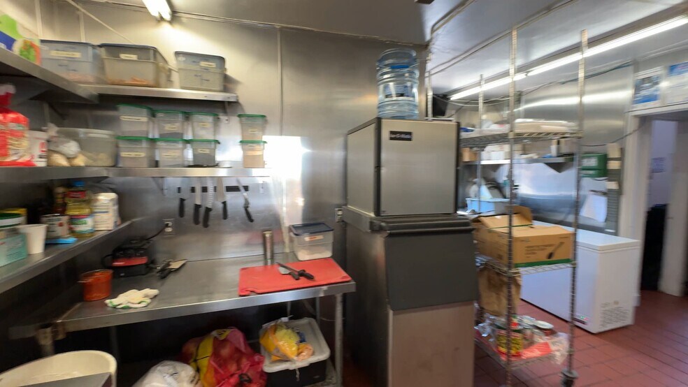 14362 Telegraph Rd, Whittier, CA à louer - Vidéo sur l’inscription commerciale - Image 2 de 11