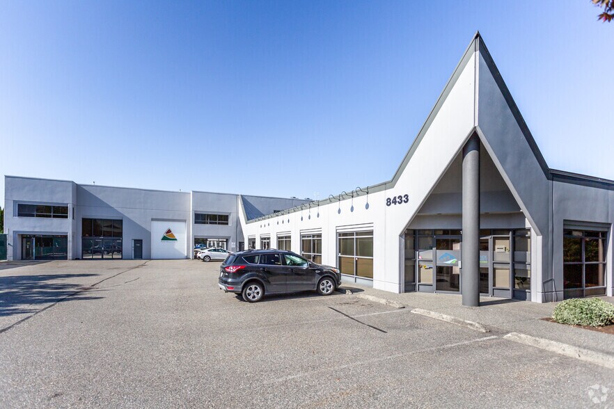 8433 Harvard Pl, Chilliwack, BC for sale - Primary Photo - Image 1 of 1