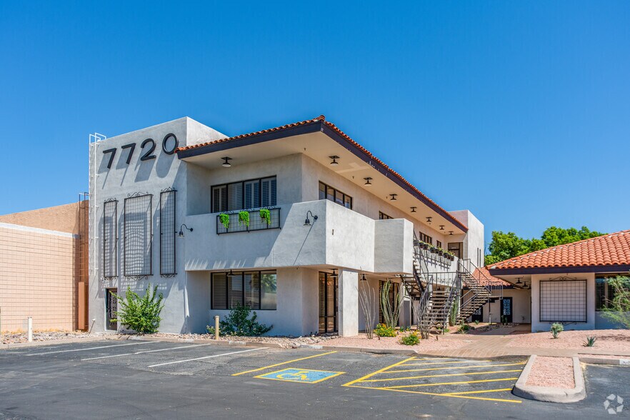 7720 E Evans Rd, Scottsdale, AZ à louer - Photo du bâtiment - Image 3 de 9