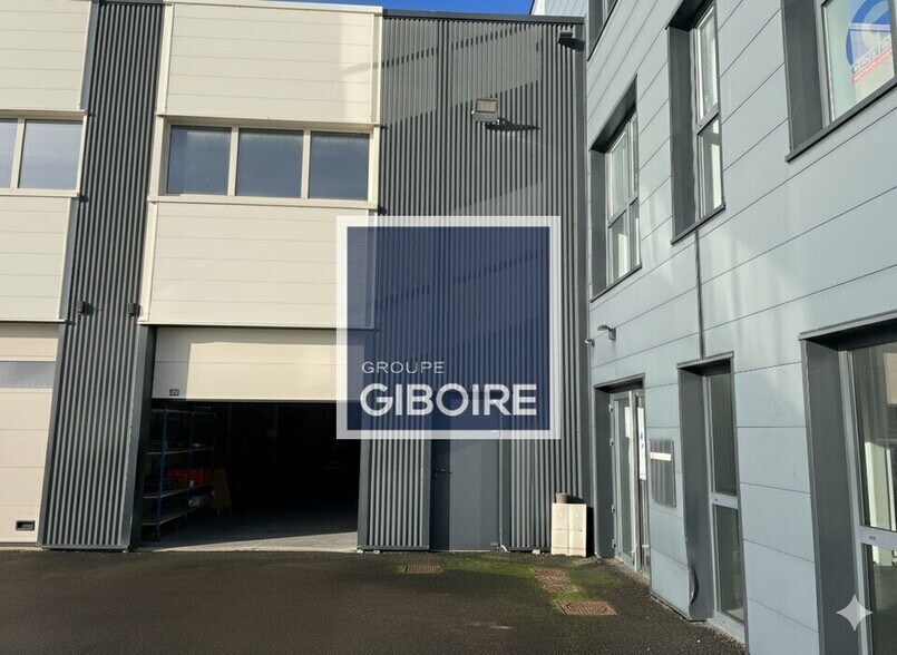 Industriel dans Noyal-Châtillon-sur-Seiche à louer - Photo du bâtiment - Image 1 de 9